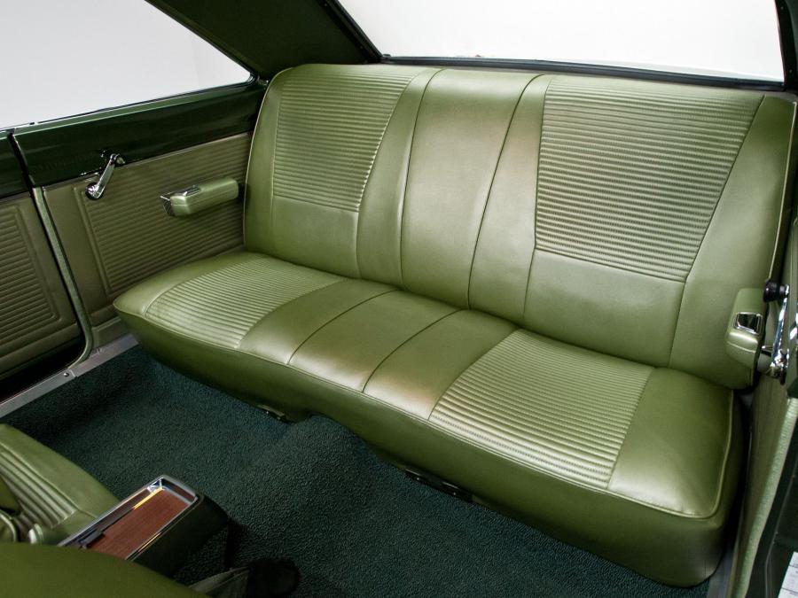 Интерьер Dodge Dart GTS 440 1969 года  (фото 5 из 8)